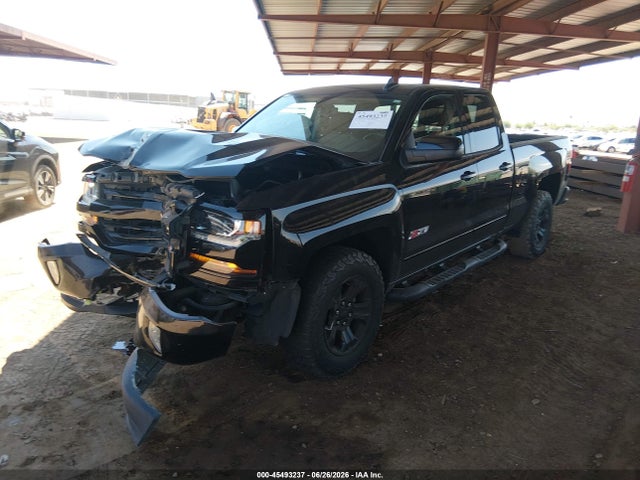 2017 Chevrolet SILVERADO 1500 LT photo 2
