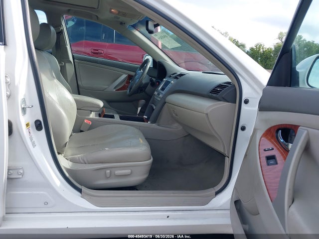 صورة 5 لـ 2011 Toyota CAMRY XLE V6
