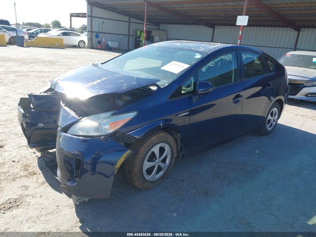 2013 Toyota PRIUS THREE — фото 2