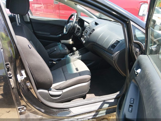 صورة 5 لـ 2015 KIA FORTE EX