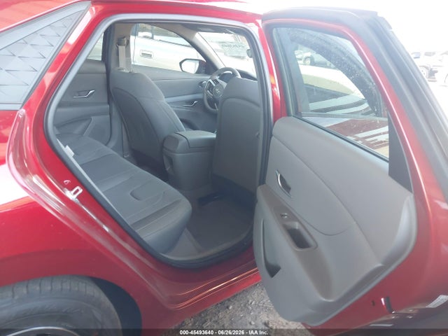 2024 Hyundai ELANTRA SE photo 8