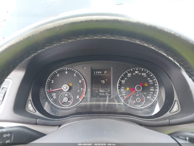 صورة 7 لـ 2015 Volkswagen PASSAT 1.8T LIMITED EDITION
