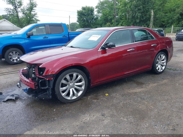 2018 Chrysler 300 LIMITED — фото 2