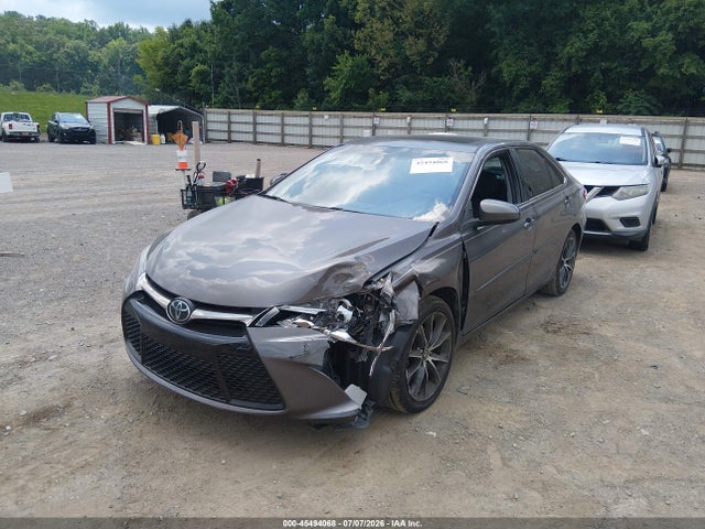 2017 Toyota CAMRY XSE V6 photo 2