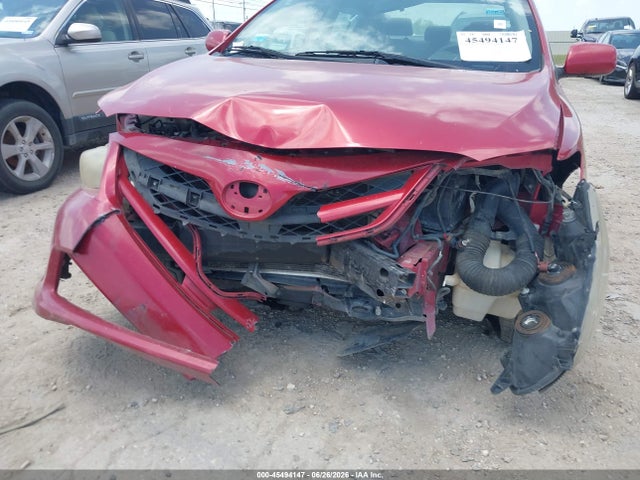 2011 Toyota COROLLA LE photo 6
