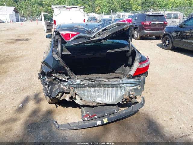 2017 Toyota CAMRY SE photo 6