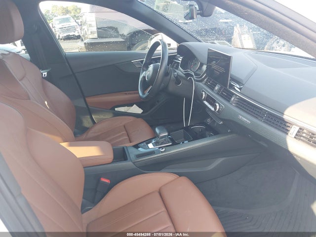 صورة 5 لـ 2020 AUDI A4 PREMIUM 45 TFSI QUATTRO S TRONIC