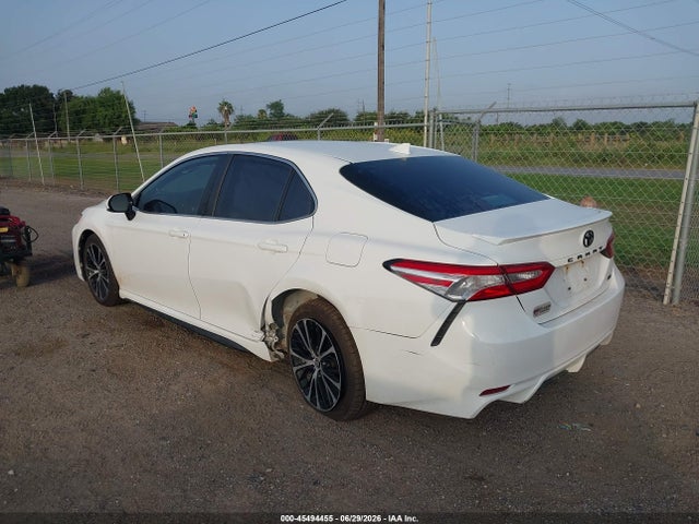2020 Toyota CAMRY SE photo 6
