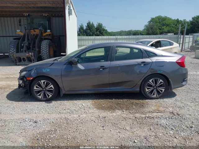 2018 Honda CIVIC EX-T — миниатюра 15