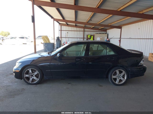 صورة مصغرة 14 لـ 2005 Lexus IS 300