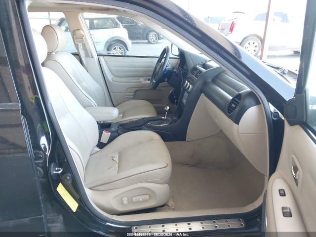 صورة مصغرة 5 لـ 2005 Lexus IS 300