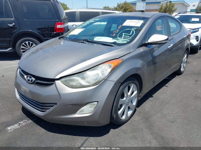 صورة 2 لـ 2013 Hyundai ELANTRA LIMITED