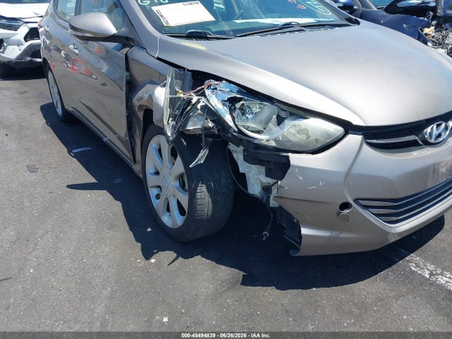 صورة 6 لـ 2013 Hyundai ELANTRA LIMITED
