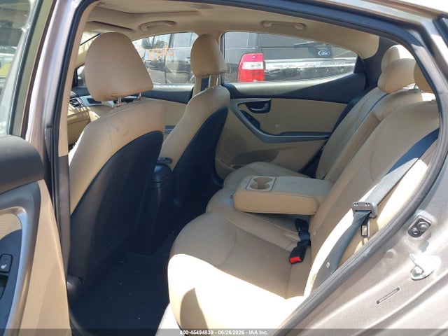 صورة 8 لـ 2013 Hyundai ELANTRA LIMITED