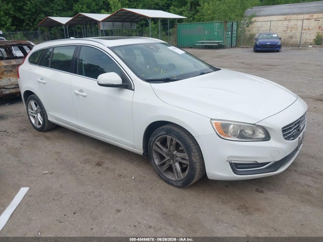 2015 Volvo V60 T5 PREMIER — фото 1