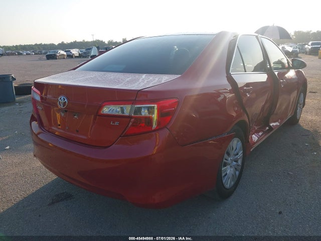 2013 Toyota CAMRY LE photo 4