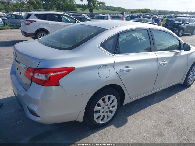 2017 Nissan SENTRA S — фото 4