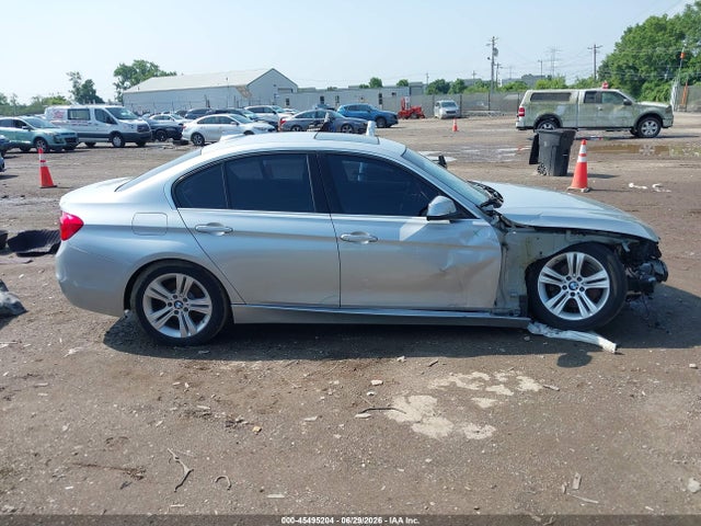 صورة مصغرة 14 لـ 2017 BMW 330I