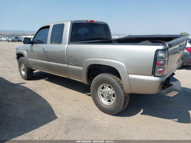 2000 Chevrolet SILVERADO 2500 LT — фото 3