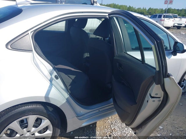 صورة 8 لـ 2023 Toyota COROLLA LE