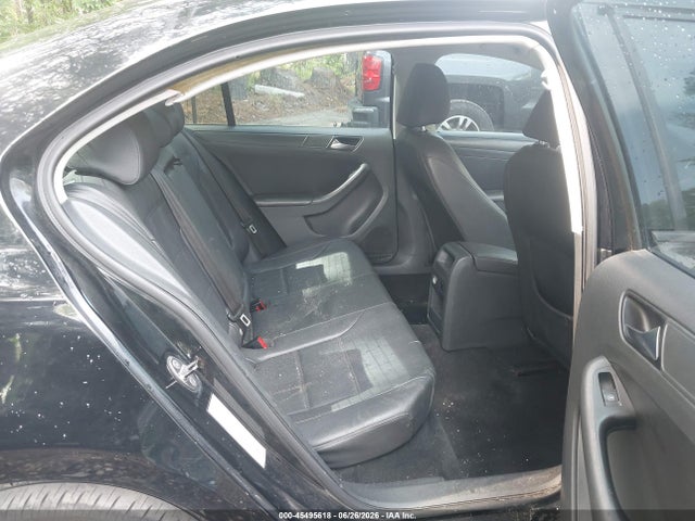 صورة 8 لـ 2011 Volkswagen JETTA 2.5L SE