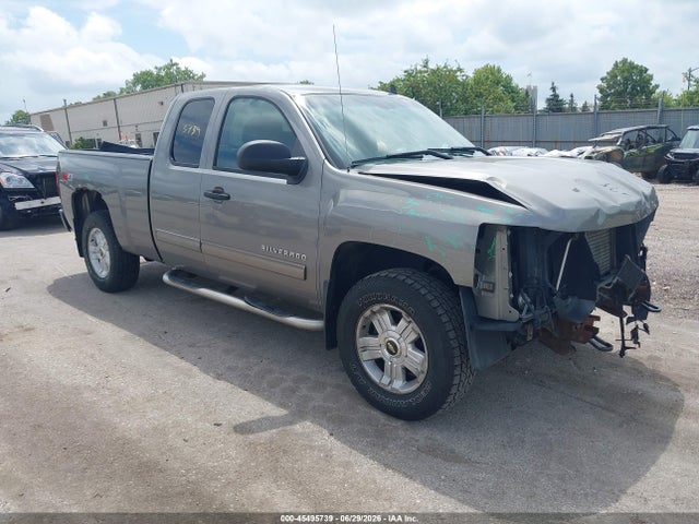 2013 Chevrolet SILVERADO 1500 LT 照片 1