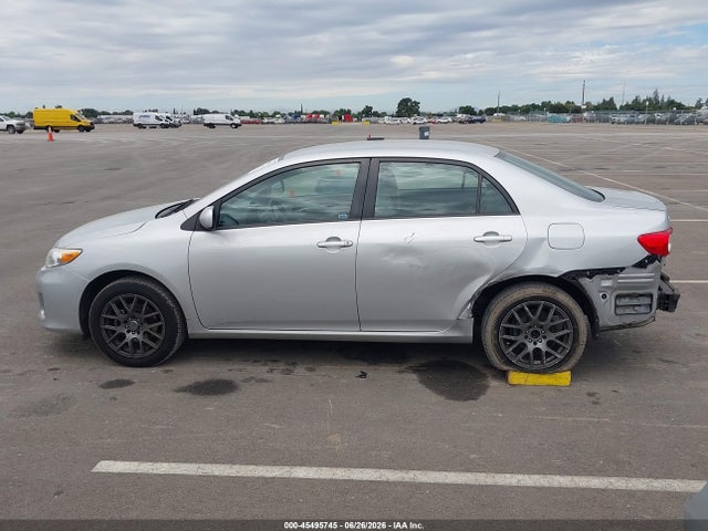 2012 Toyota COROLLA LE thumbnail 18