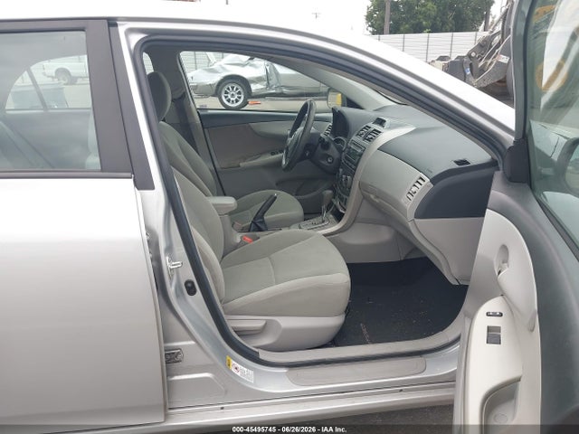 صورة 5 لـ 2012 Toyota COROLLA LE