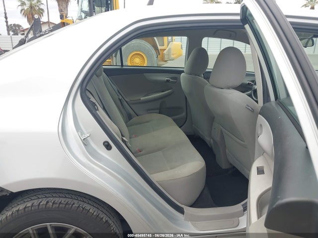 صورة 8 لـ 2012 Toyota COROLLA LE