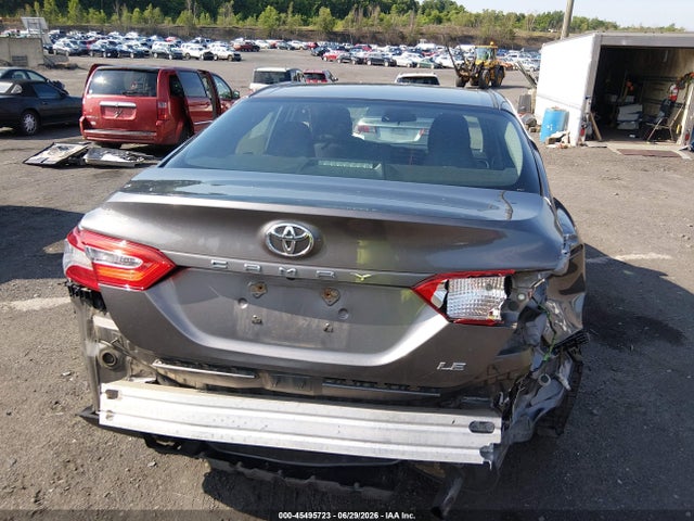 صورة 6 لـ 2018 Toyota CAMRY LE
