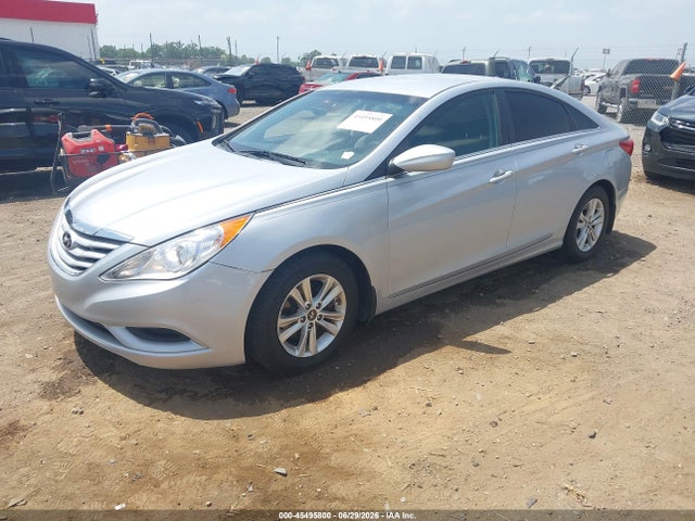 2012 Hyundai SONATA GLS 照片 2
