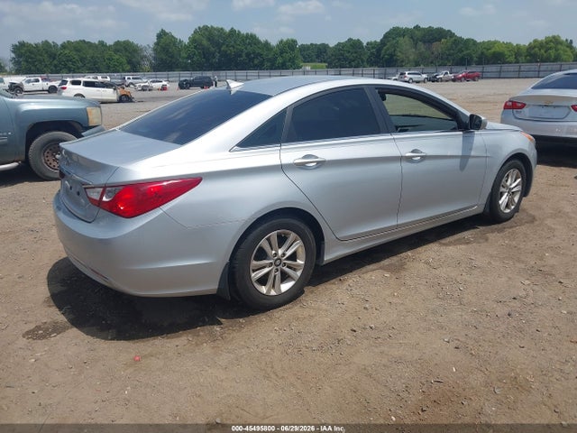 2012 Hyundai SONATA GLS 照片 4