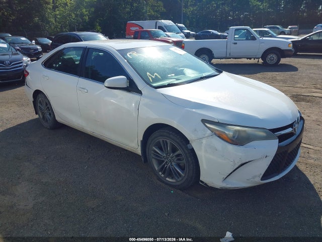 2017 TOYOTA CAMRY SE