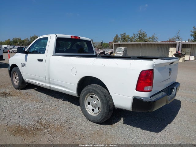 2019 RAM 1500 CLASSIC 照片 3