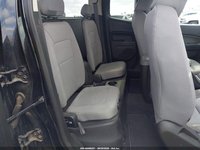 صورة 8 لـ 2017 Chevrolet COLORADO 2WD WT