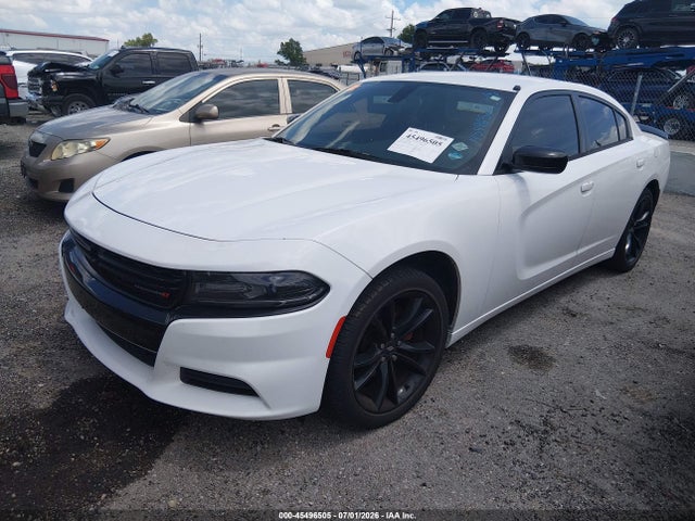 2018 Dodge CHARGER SXT RWD — фото 2