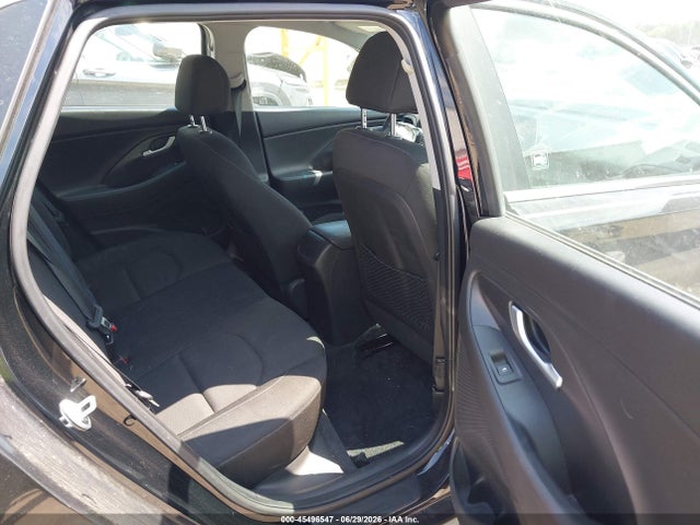 صورة 8 لـ 2018 Hyundai ELANTRA GT