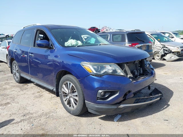 2017 NISSAN PATHFINDE SV