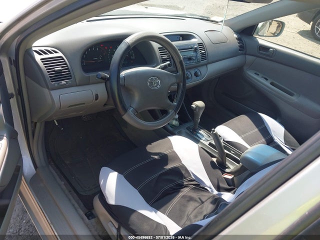 2002 Toyota CAMRY LE 照片 5