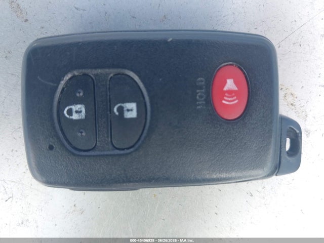 2015 Toyota PRIUS THREE thumbnail 11