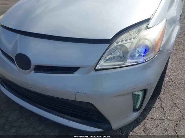 2015 Toyota PRIUS THREE 缩略图 17
