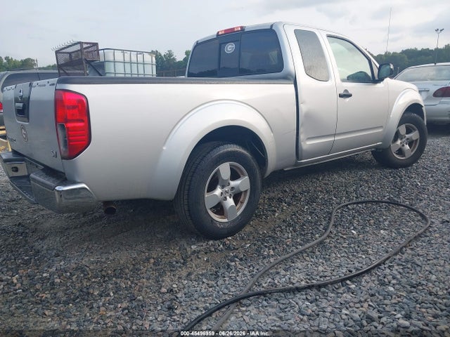 2013 Nissan FRONTIER SV — фото 4