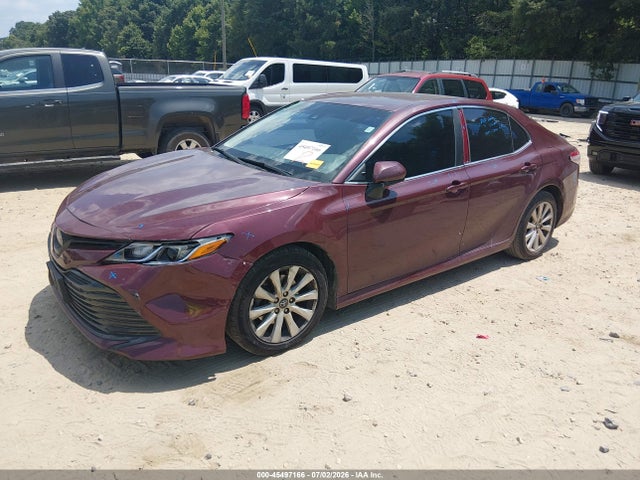 2018 Toyota CAMRY LE — фото 2