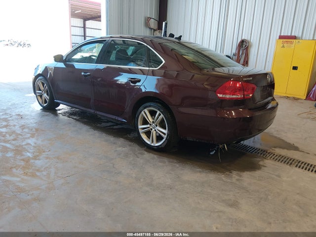 2014 Volkswagen PASSAT 1.8T SE photo 3