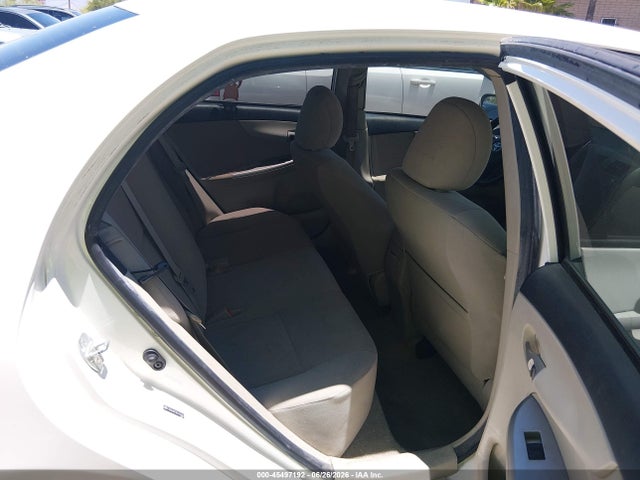 2011 Toyota COROLLA LE photo 8
