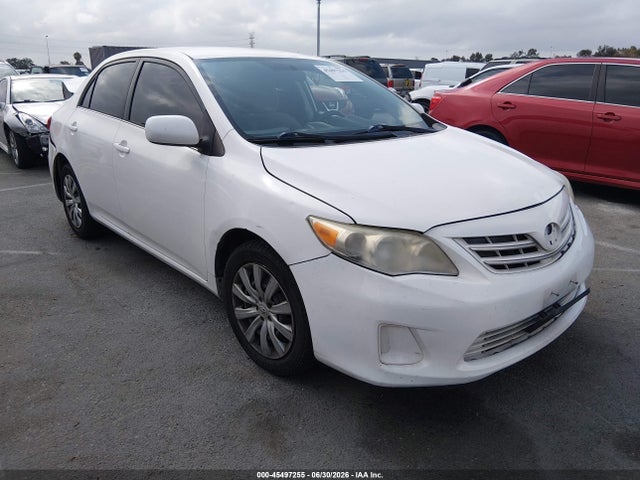 2013 TOYOTA COROLLA LE