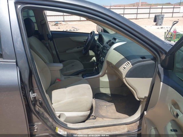 2013 Toyota COROLLA L 照片 5