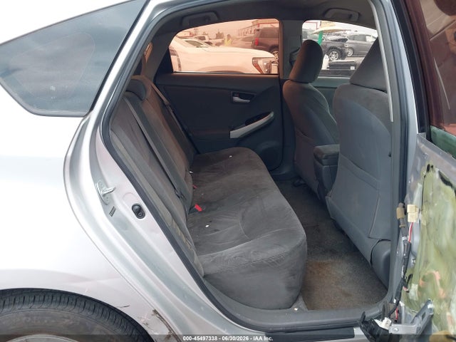 2011 Toyota PRIUS TWO photo 8