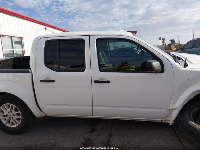 2014 Nissan FRONTIER SV — миниатюра 13