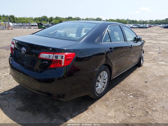 2013 Toyota CAMRY LE photo 4